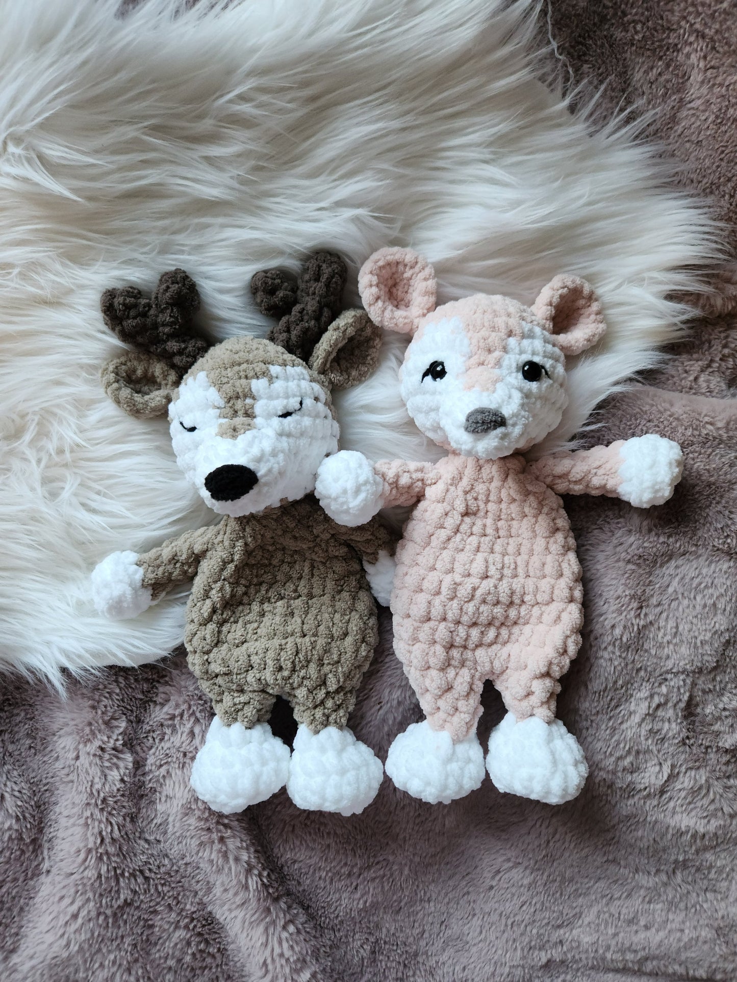 Crochet Deer Snuggler Pattern – DIY Amigurumi Deer Plush
