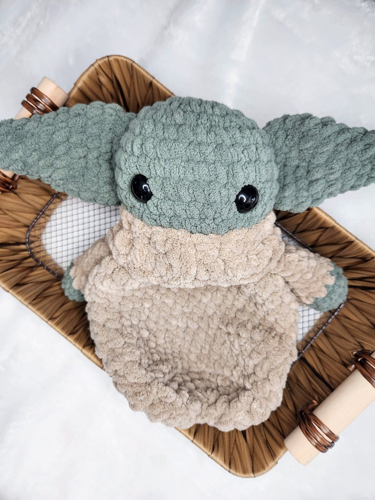 Alien - Crochet Snuggler